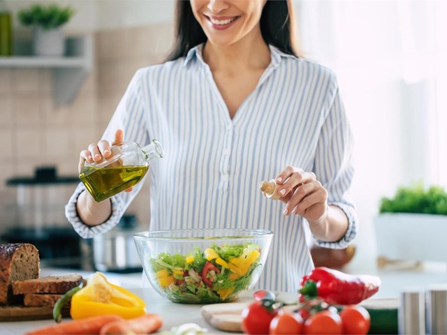 La relación entre tu dieta y la salud de tu sistema urinario